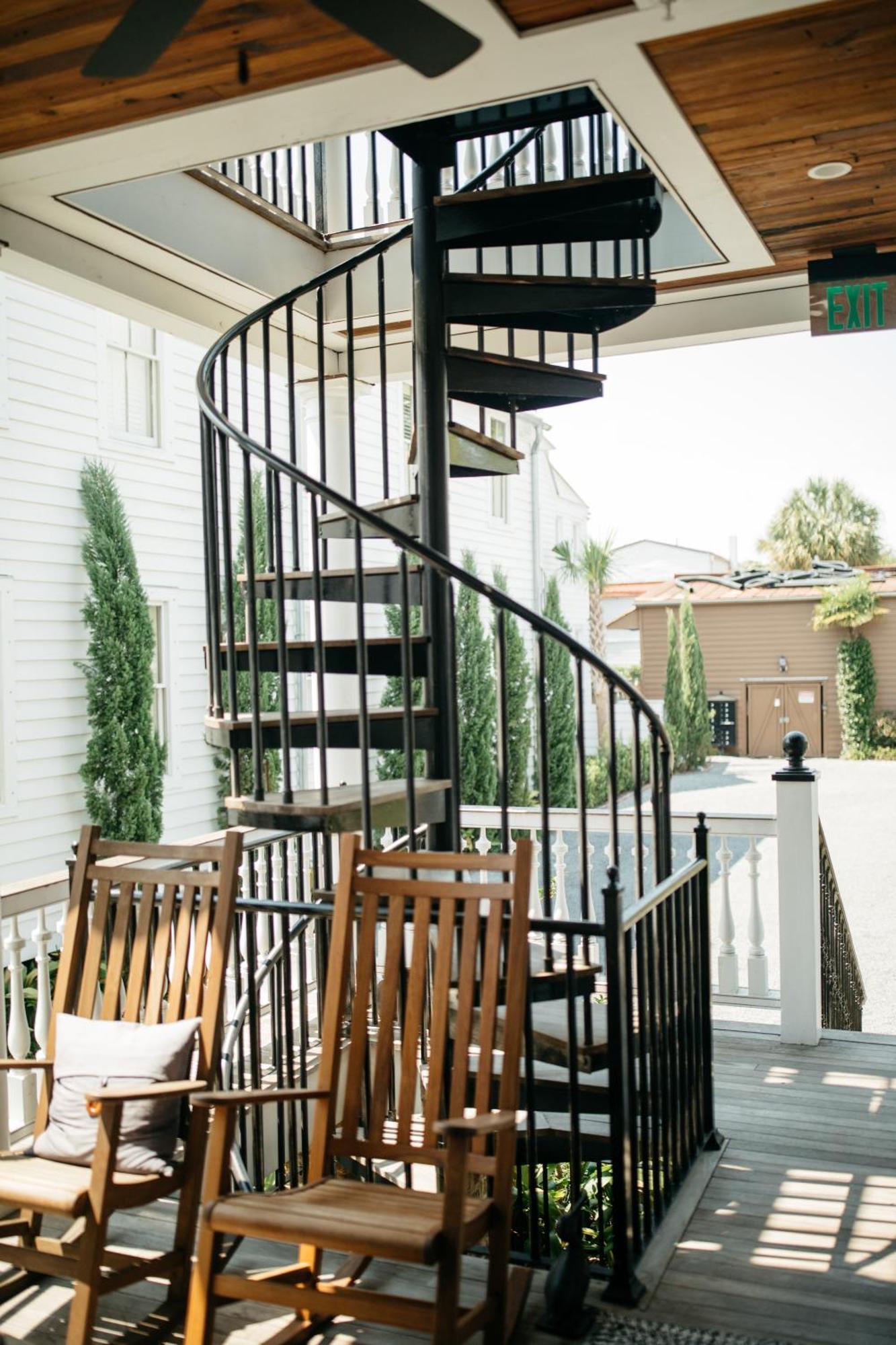 The Charlestonian Aparthotel Bilik gambar